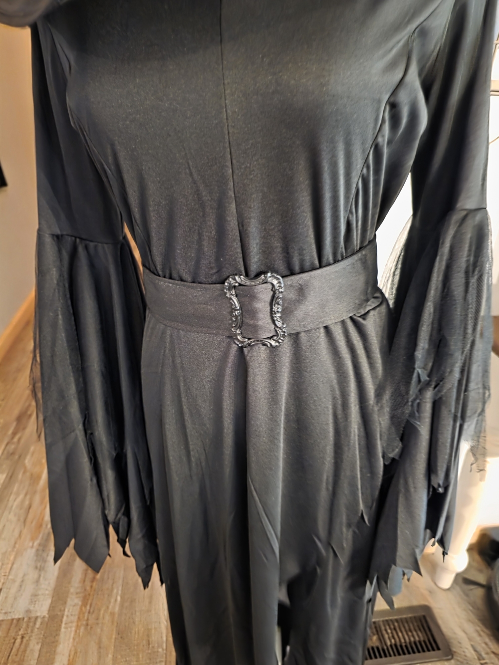 Spirit Black Long Sleeve Witch Dress with Flared Jagged Sleeves - Picture 2 of 9